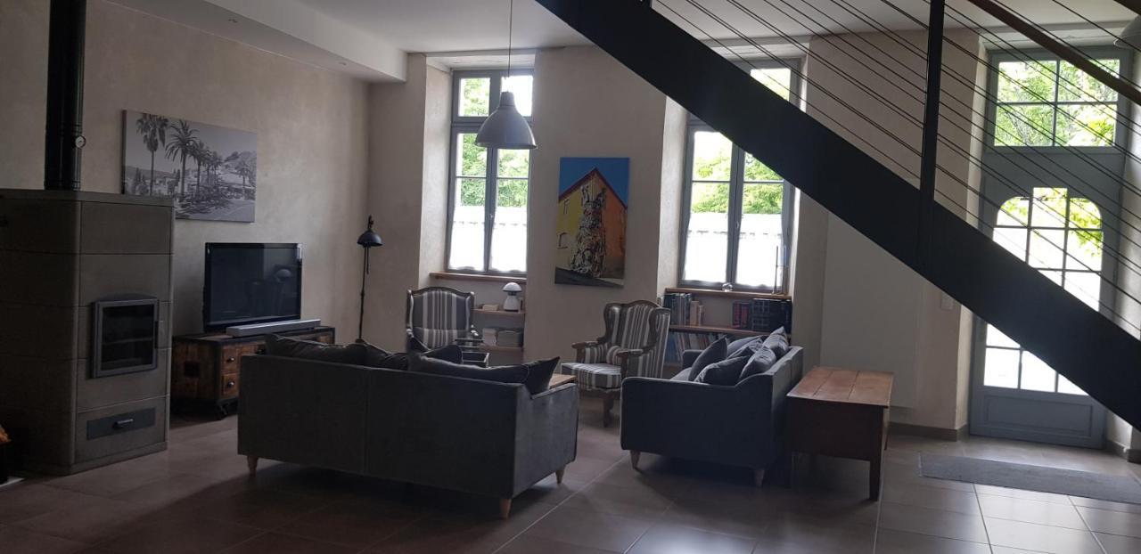 La Cour Saint Louis Bed and Breakfast Castelnau-Montratier Exteriör bild