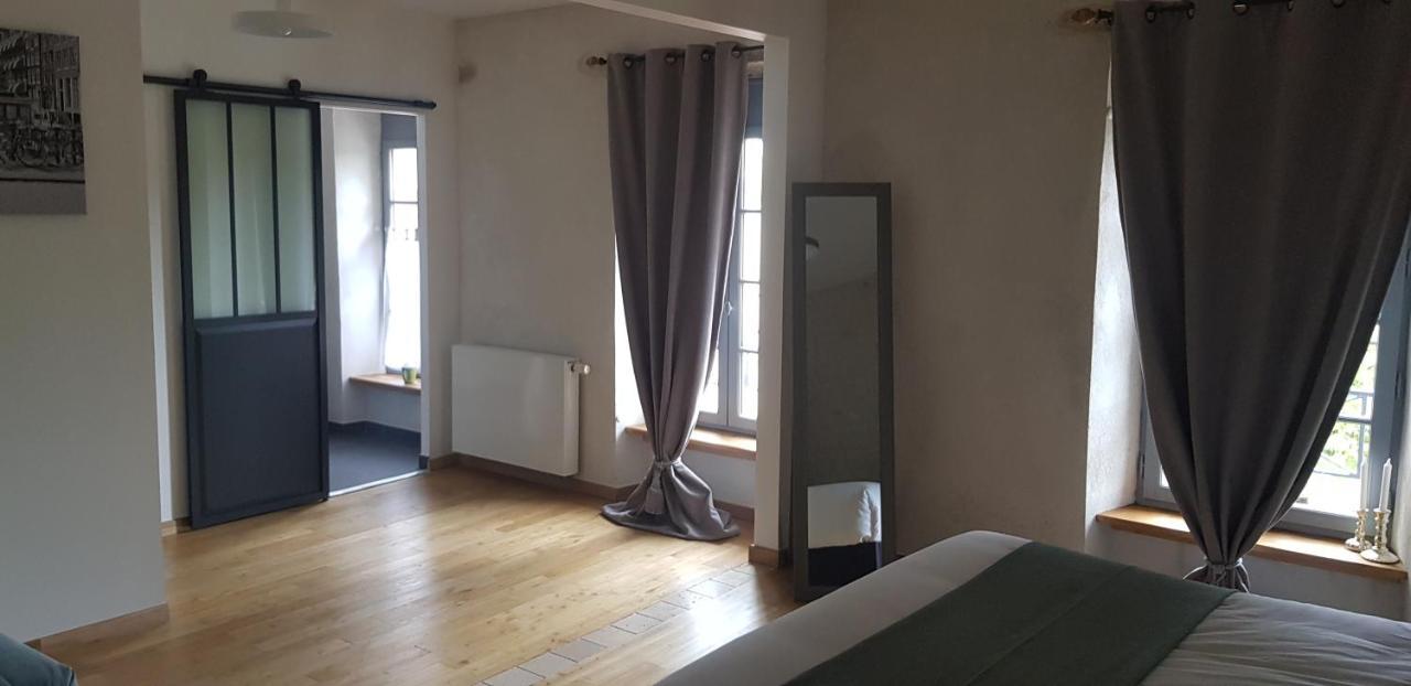 La Cour Saint Louis Bed and Breakfast Castelnau-Montratier Exteriör bild