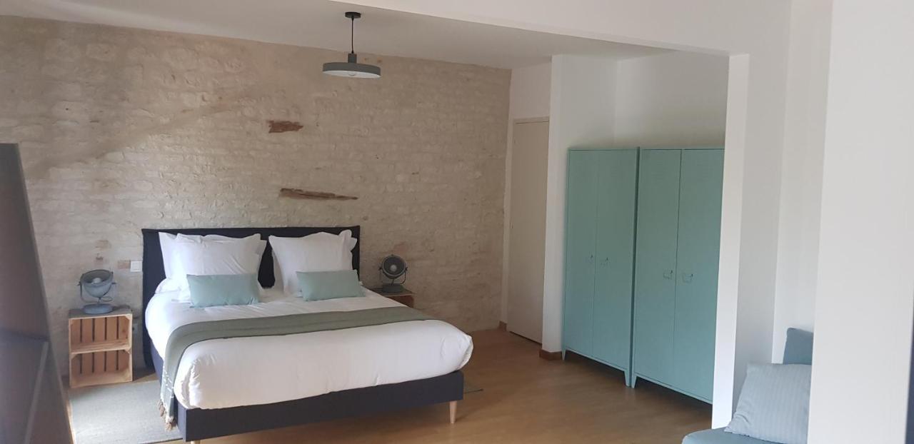 La Cour Saint Louis Bed and Breakfast Castelnau-Montratier Exteriör bild