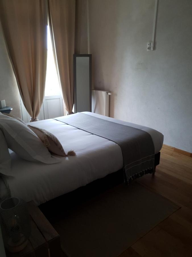 La Cour Saint Louis Bed and Breakfast Castelnau-Montratier Exteriör bild