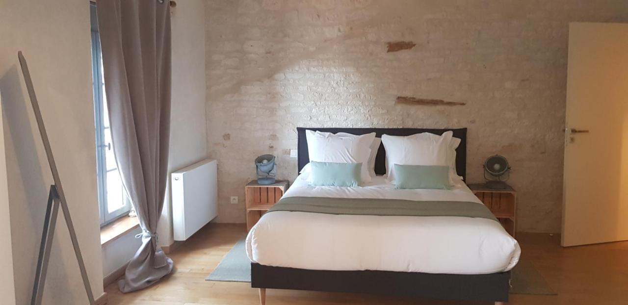 La Cour Saint Louis Bed and Breakfast Castelnau-Montratier Exteriör bild