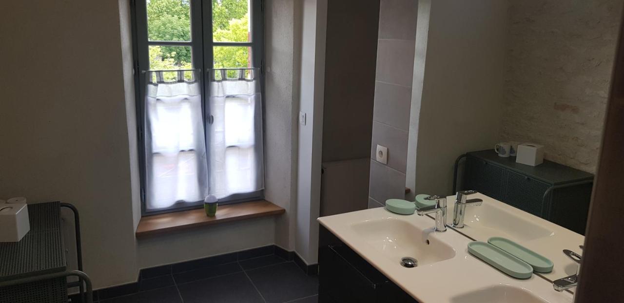 La Cour Saint Louis Bed and Breakfast Castelnau-Montratier Exteriör bild